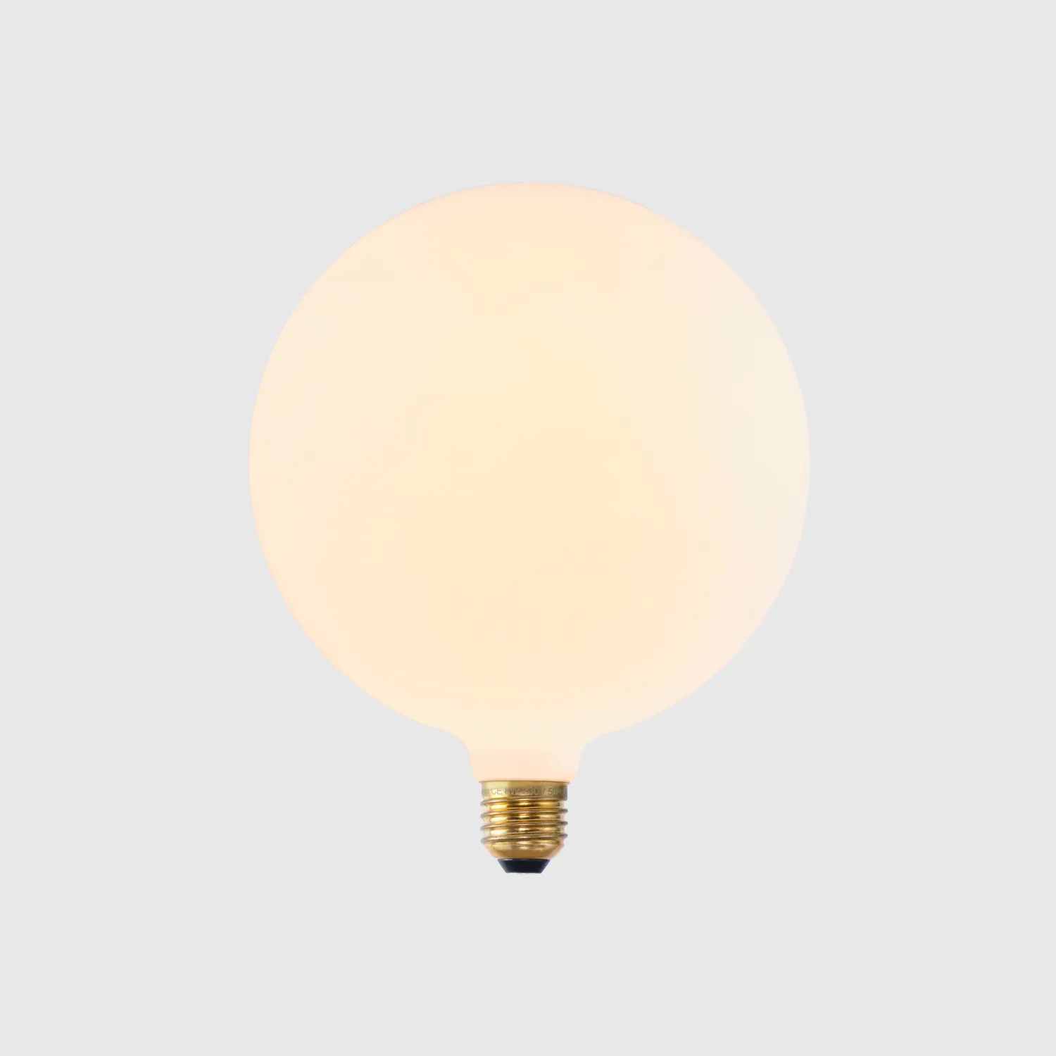 Sphere V E26 Dim-to-Warm LED Bulb